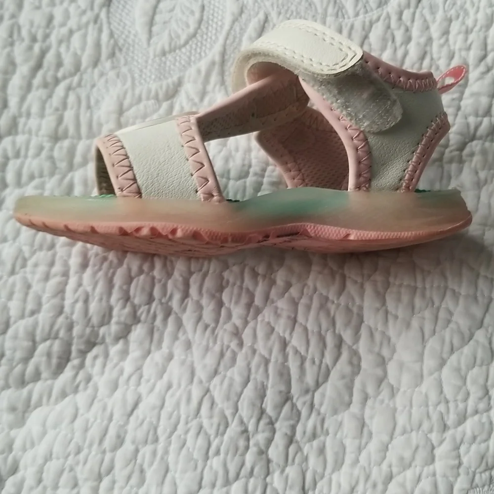 LIGHT-UP UNICORN SANDALS - Picture 9 of 10